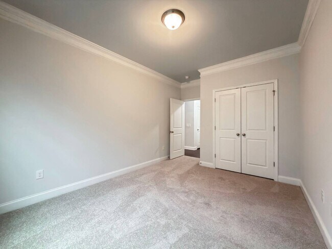 Building Photo - 7336 Birchshire Dr