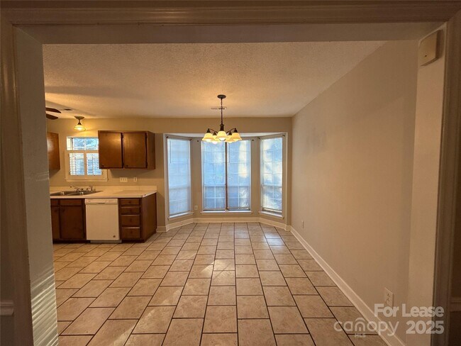 Foto del edificio - 7426 Barn Stone Dr