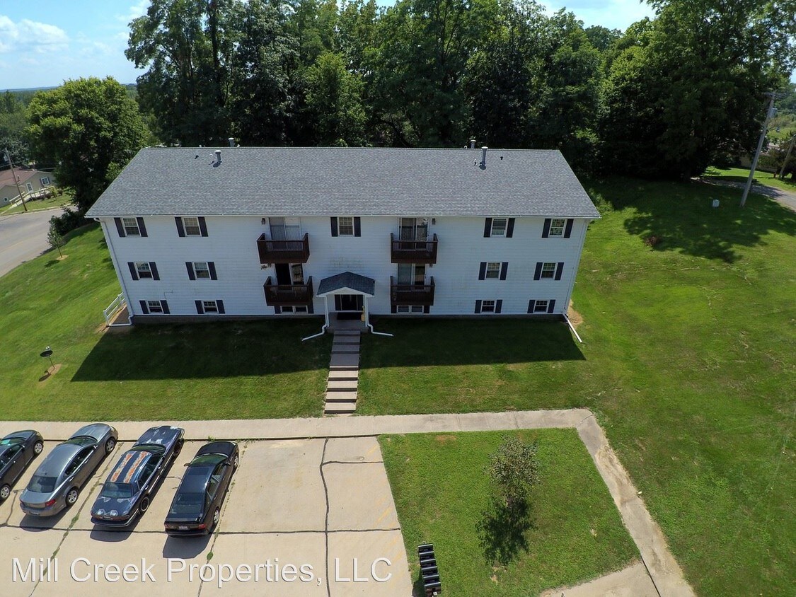 Primary Photo - 1510 Chicago Ave