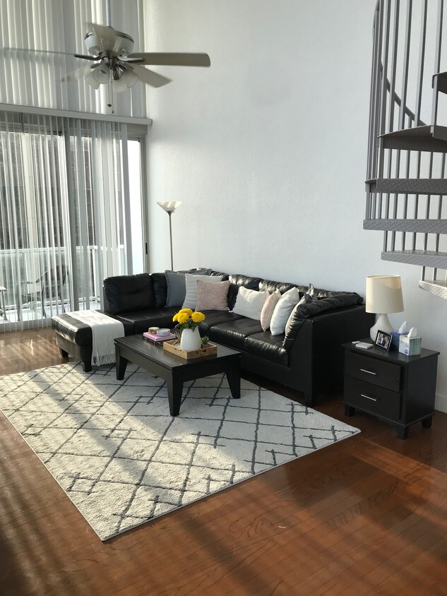 Foto principal - 150 E Robinson St
