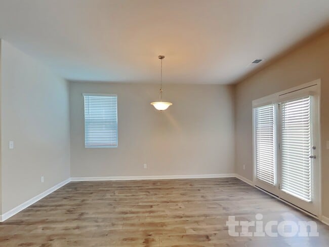 Building Photo - 6941 Sunny Parks Dr
