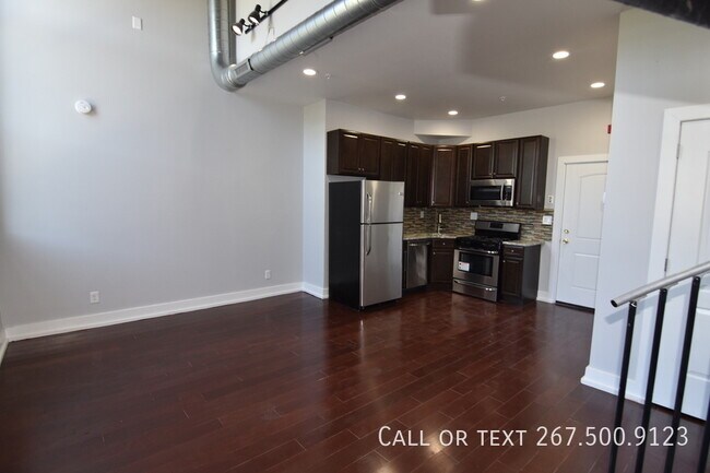 Foto del edificio - 1236 E Columbia Ave