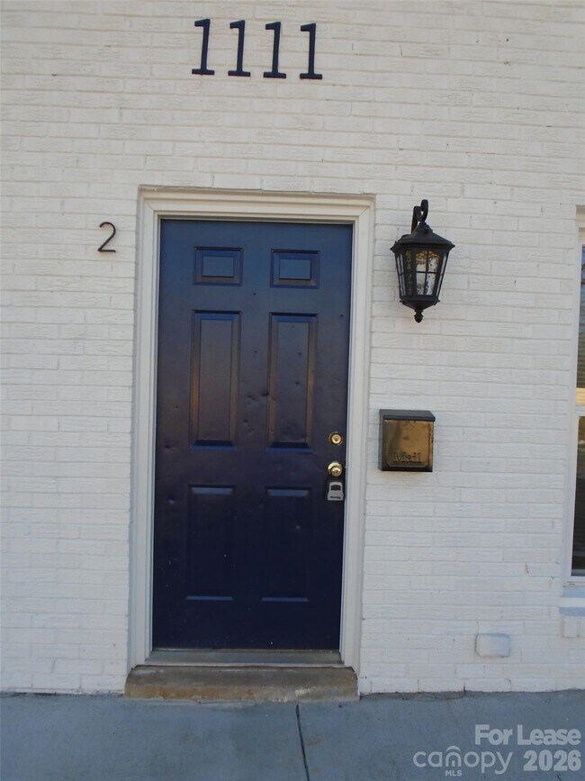 Foto del edificio - 1111 Belmont Ave