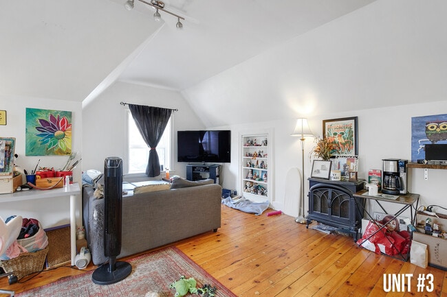 Photo du bâtiment - 374 Lewis St