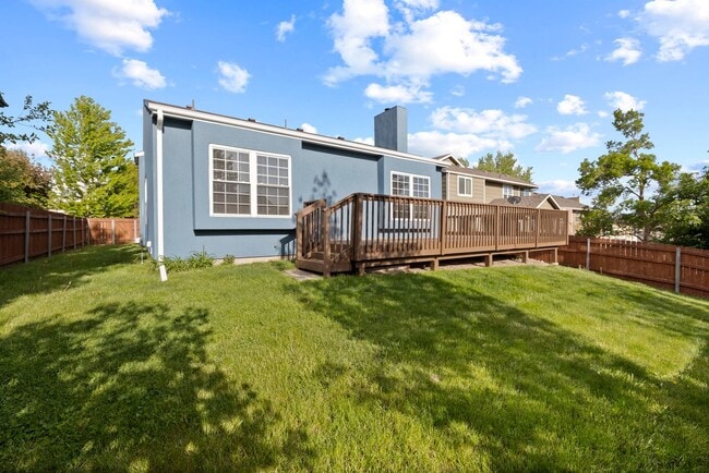 Foto del edificio - BRIGHT & UPDATED RANCH-STYLE HOME in D-20