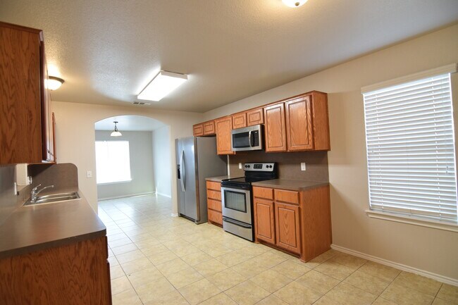 Foto del edificio - 6309 Brushy Creek Dr