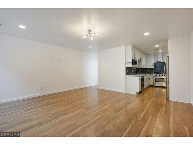 Building Photo - 1505 California St NE
