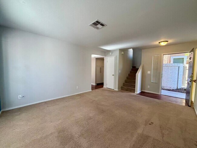 Foto del edificio - 8321 Sky Canyon Ct