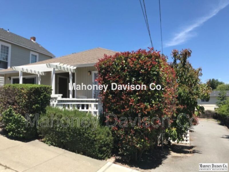 30 West St Unit C, Petaluma, CA 94952 Condo for Rent in Petaluma, CA