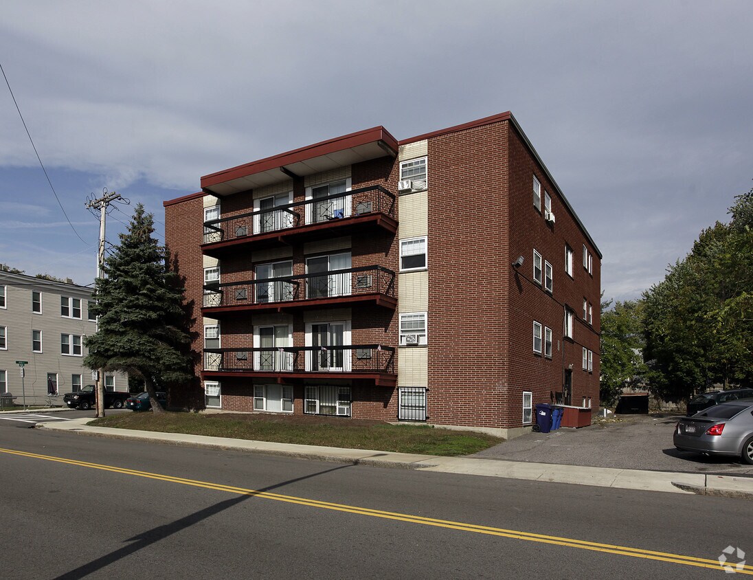 1 Rosa St, Hyde Park, MA 02136 Apartments Hyde Park, MA