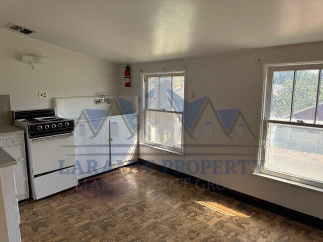 Foto del edificio - 1526 Grand Ave