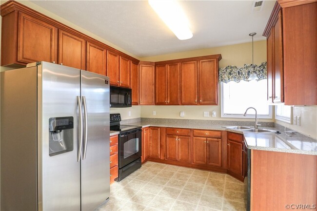 Building Photo - 7420 Settlers Ridge Ct