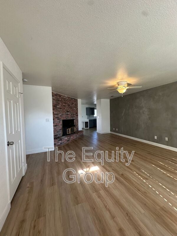 Foto del edificio - 830 W Vassar Ave