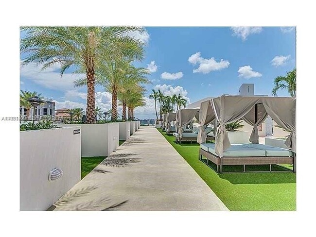 Foto del edificio - 600 NE 27th St