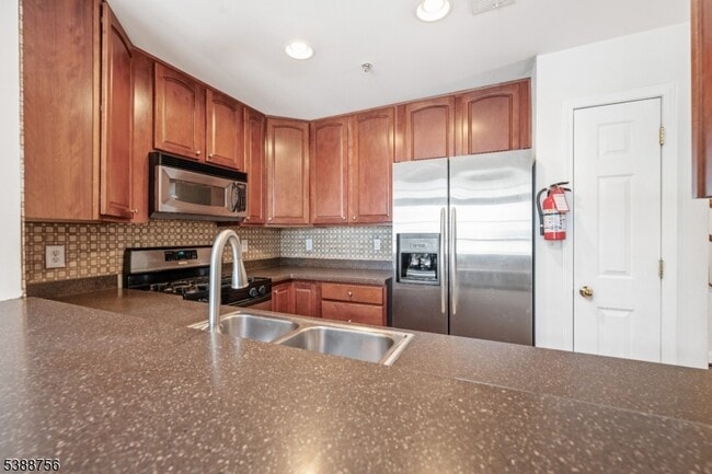 Building Photo - 408 Donato Cir