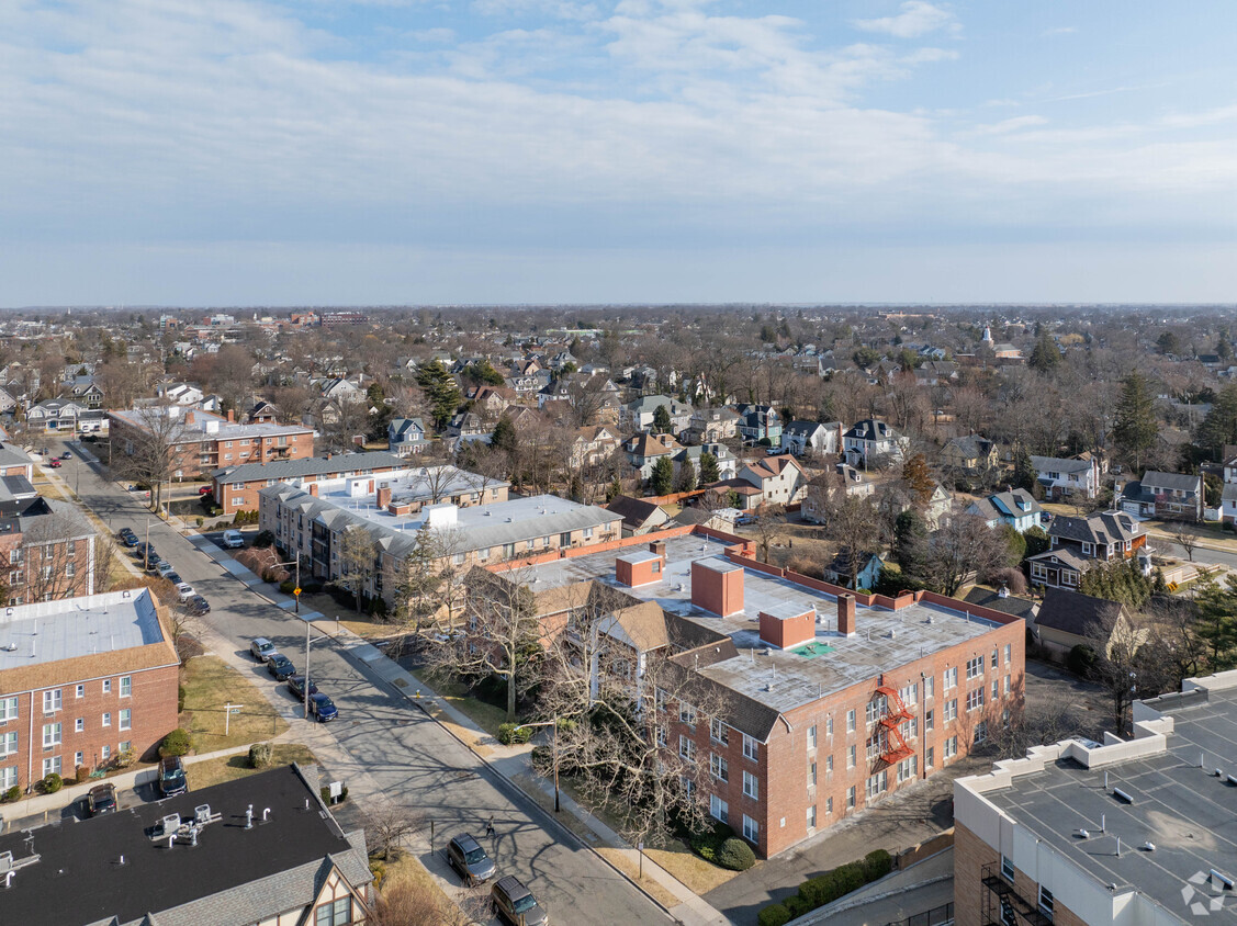 Aerial Photo - 30 Lenox Rd
