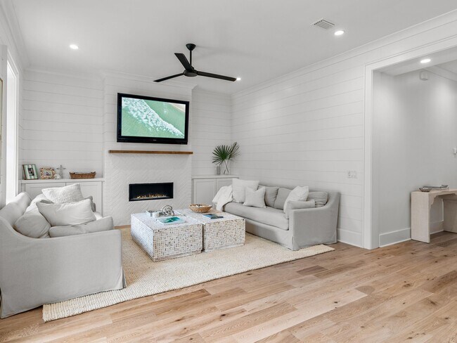 Foto del edificio - 105 Greenbriar Ln