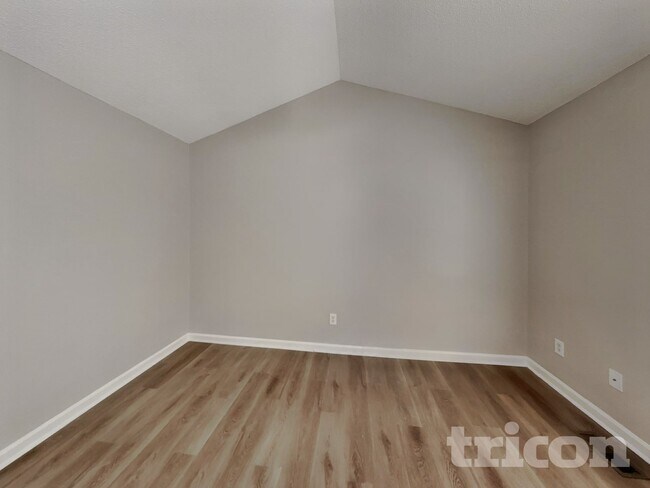 Foto del edificio - 149 Cambridge Elm Dr