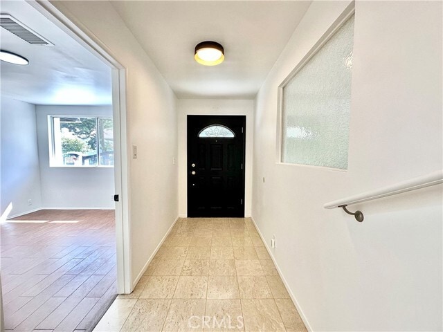 Foto del edificio - 3760 Goodland Ave