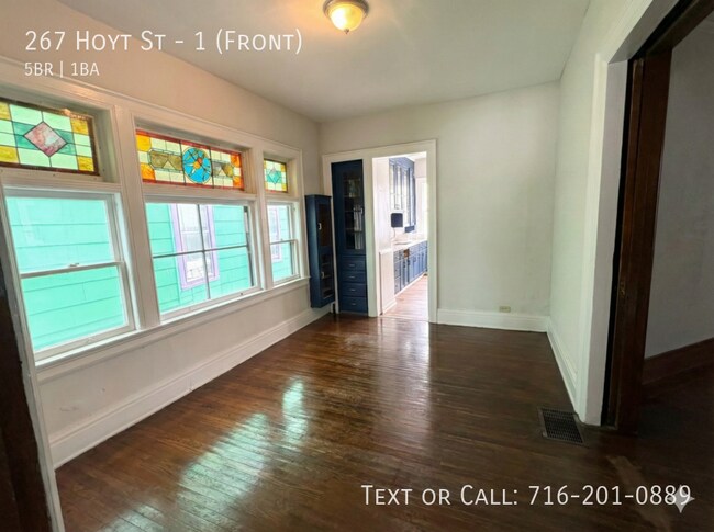 Building Photo - 267 Hoyt St