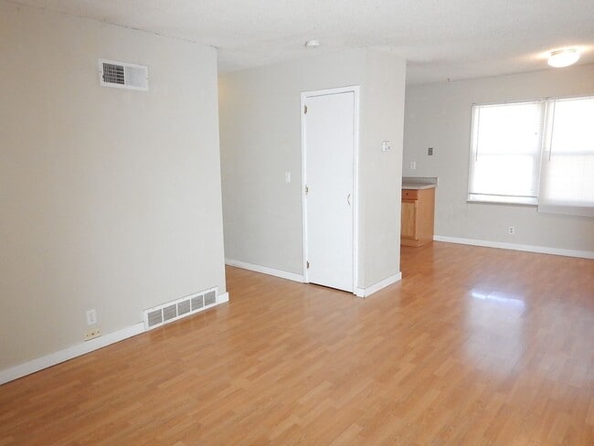 Building Photo - 3 Bed, 1 Bath House Near Heart of Prinevil...