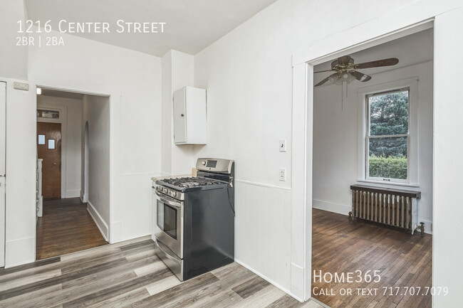 Building Photo - Beautiful 2 bed 2 bath in Pittsburgh!