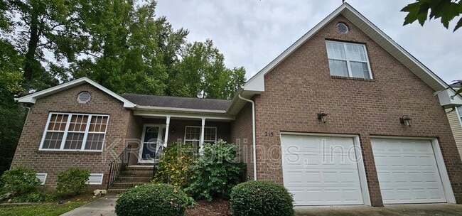 Foto del edificio - 215 Bayberry Ln