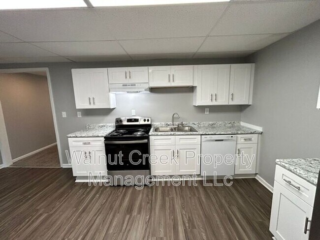 Building Photo - 203 Florida