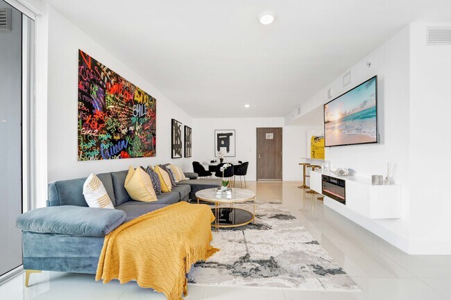 Foto del edificio - 9261 E Bay Harbor Dr