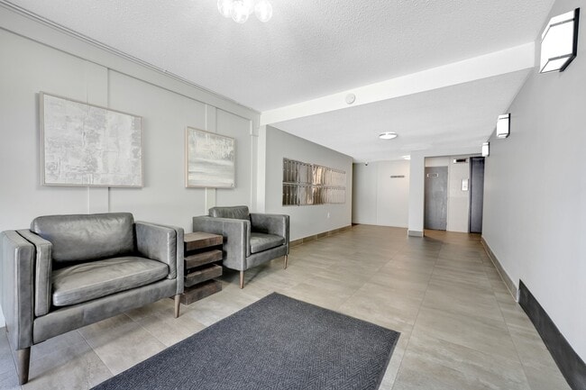 Building Photo - Briarwood Apartments