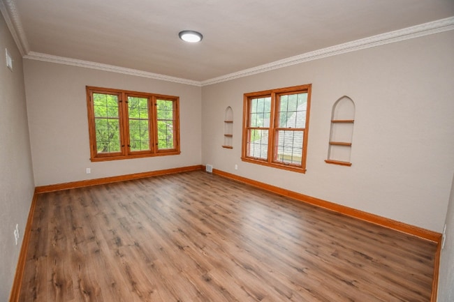 Building Photo - 3151 S Quincy Ave
