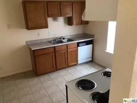 Building Photo - 508 Alpine St