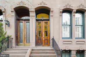Primary Photo - 2033 Spruce St