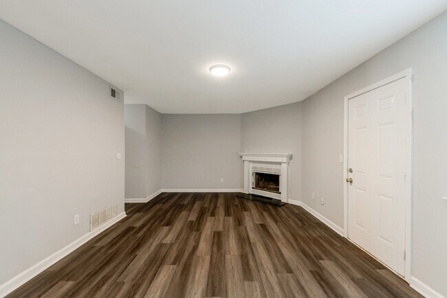 Foto del edificio - 776 Crestside Ct