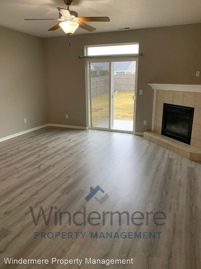 Building Photo - 3 br, 2 bath House - 6603 W 5th Avenue