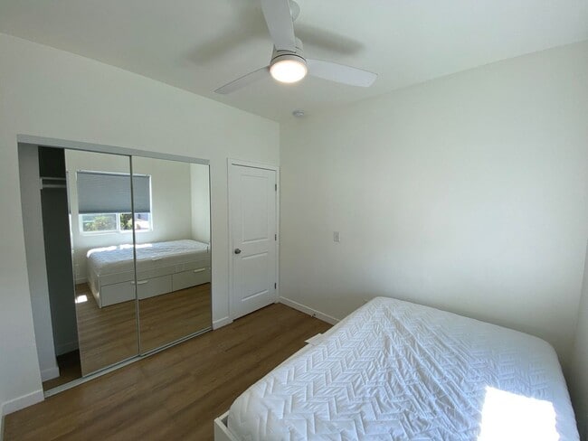 Foto del edificio - Newer Build! 4BD/2BA on 63rd