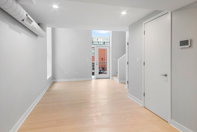Foto del edificio - 4642 N Ashland Ave