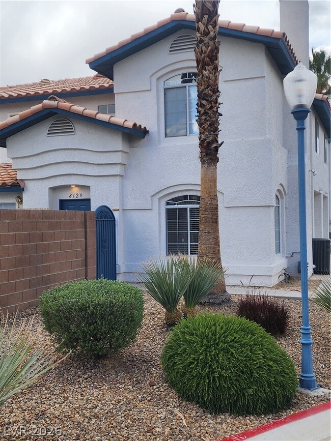 Building Photo - 8129 Autumn Star Ave