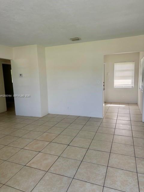 Building Photo - 5649 SW 27th St