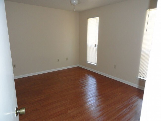 Building Photo - 7114 Johnny Mercer Blvd