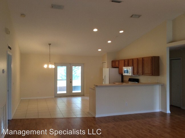 Foto del edificio - 1561 SW Broadview St