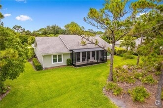 Building Photo - 12813 NW Cinnamon Way