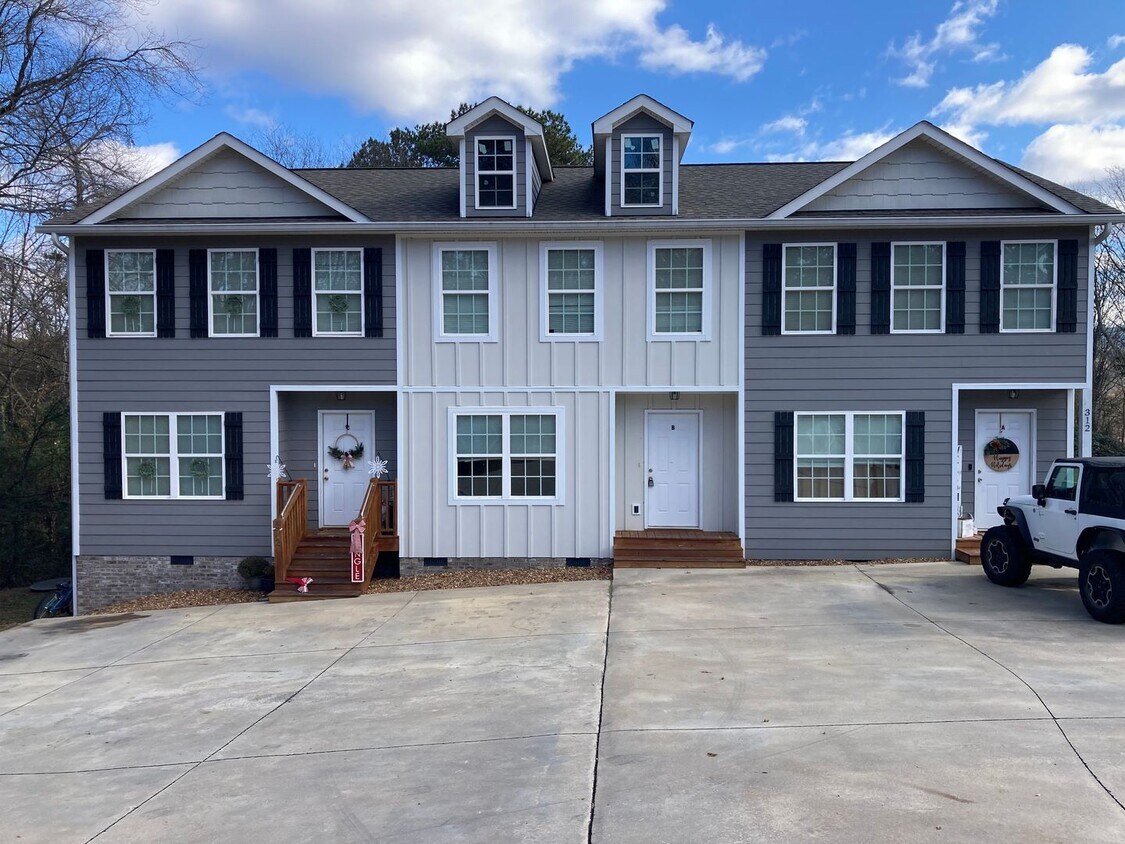 Photo - 312 North Varnell Rd.