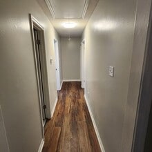 Building Photo - 4765 Covington Pike