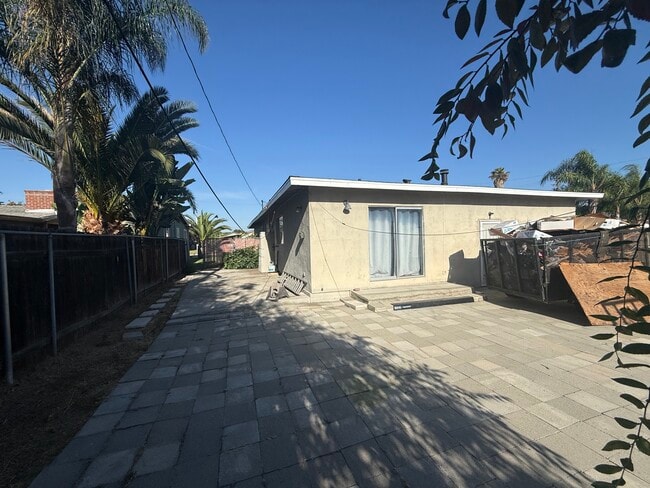 Foto del edificio - 235 S Robin Rd