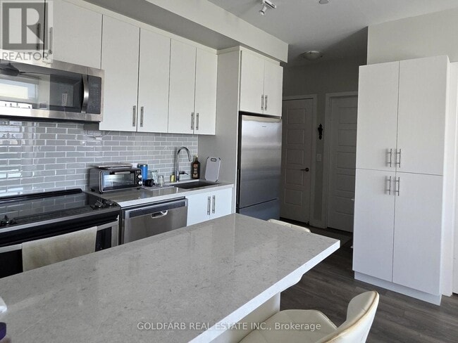 Building Photo - 271 Sea Ray Ave