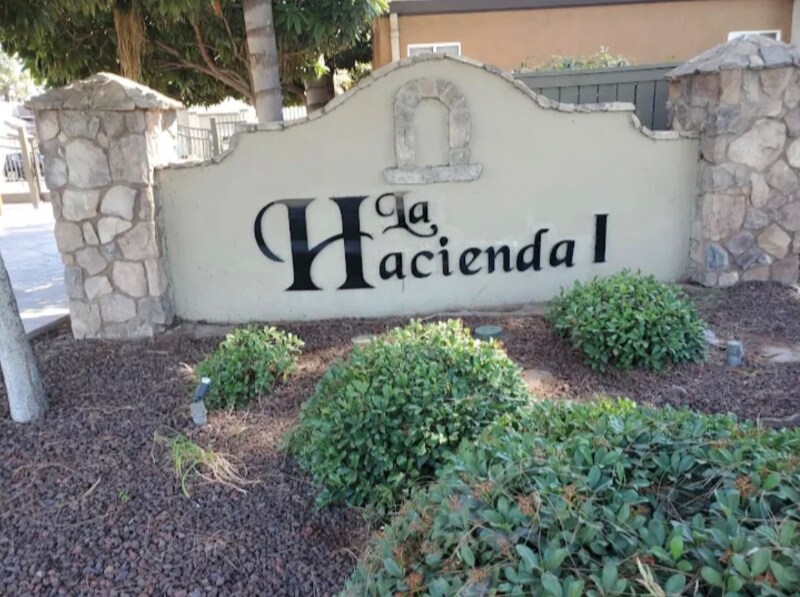 Foto principal - 5145 E Lane Ave