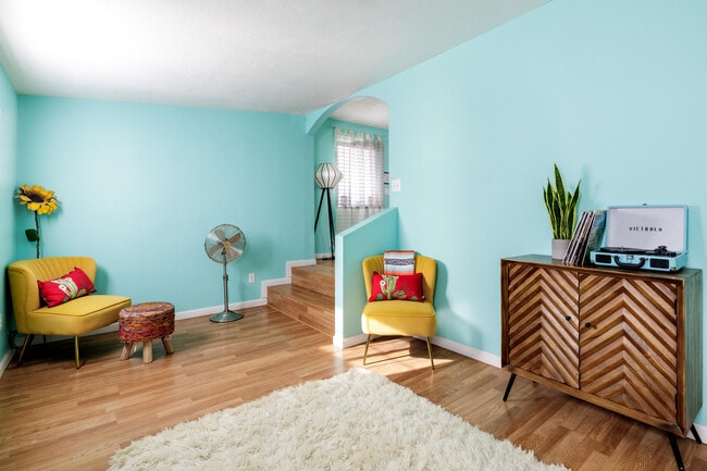 Foto del edificio - 5655 Encelia Dr