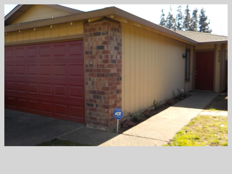 9276 Corinthian Cir, Sacramento, CA 95826 Apartment for Rent in