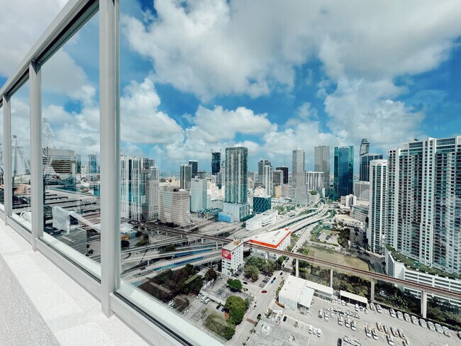 Foto del edificio - 521 SW 4th Ave